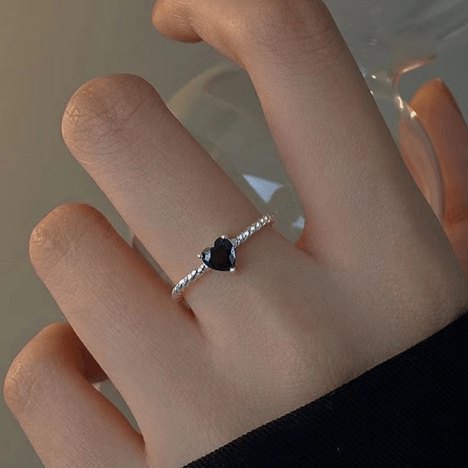 S925 Sterling Silver Black Zirconia Love Twist Ring - Galaxy Cart